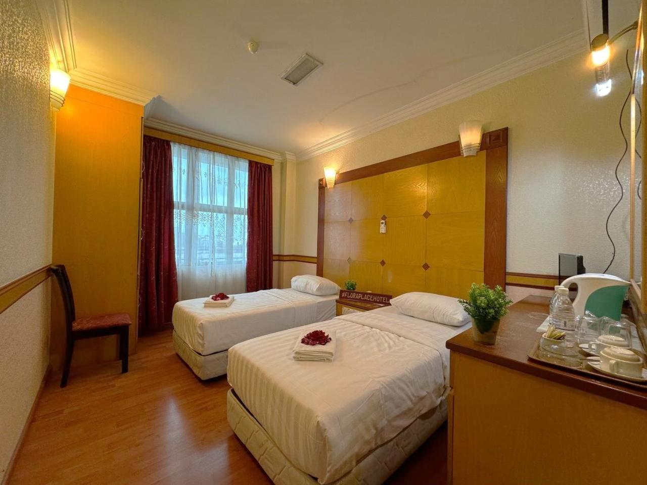 Flora Place Hotel Kota Bharu Exterior photo